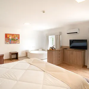 https://pousada-moderna.camposdojordaohotels.net