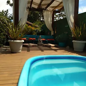 Casa de hóspedes Meio Roots Cabanas De Aluguel, Praia do Rosa
